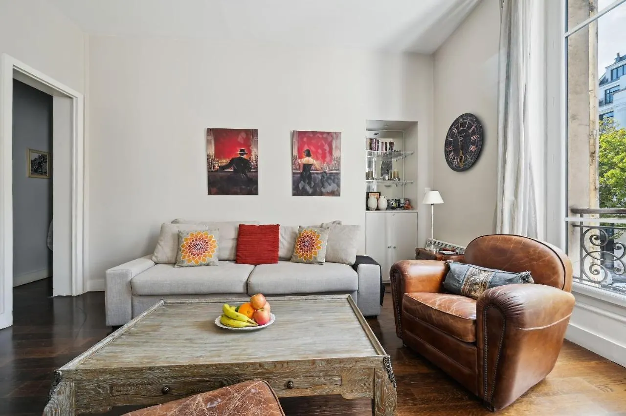 Champs-Elysees & Arc De Triomphe - City Apartment パリ フランス