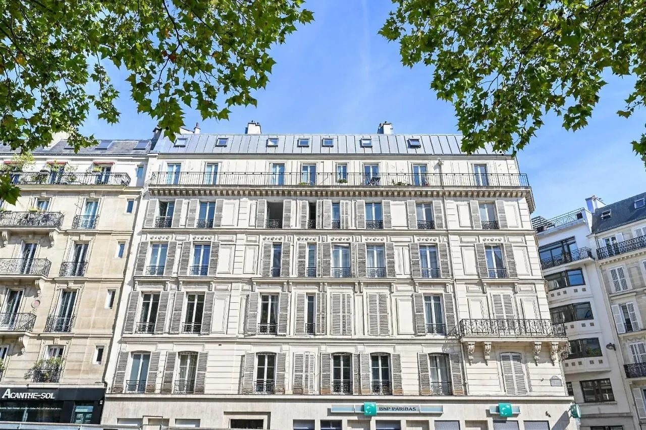 Champs-Elysees & Arc De Triomphe - City Apartment Paris 0*,  France
